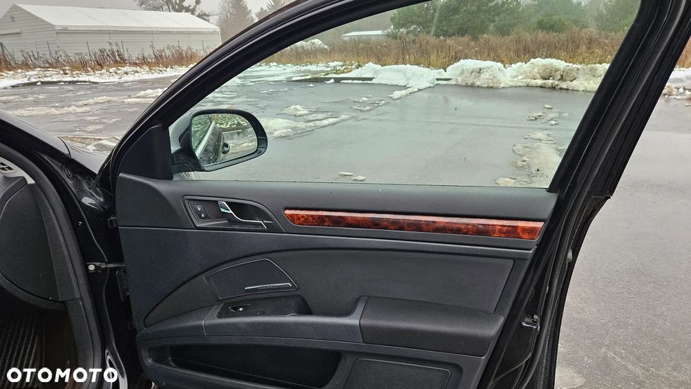 Skoda Superb 2.0 TDI Comfort DSG - 36