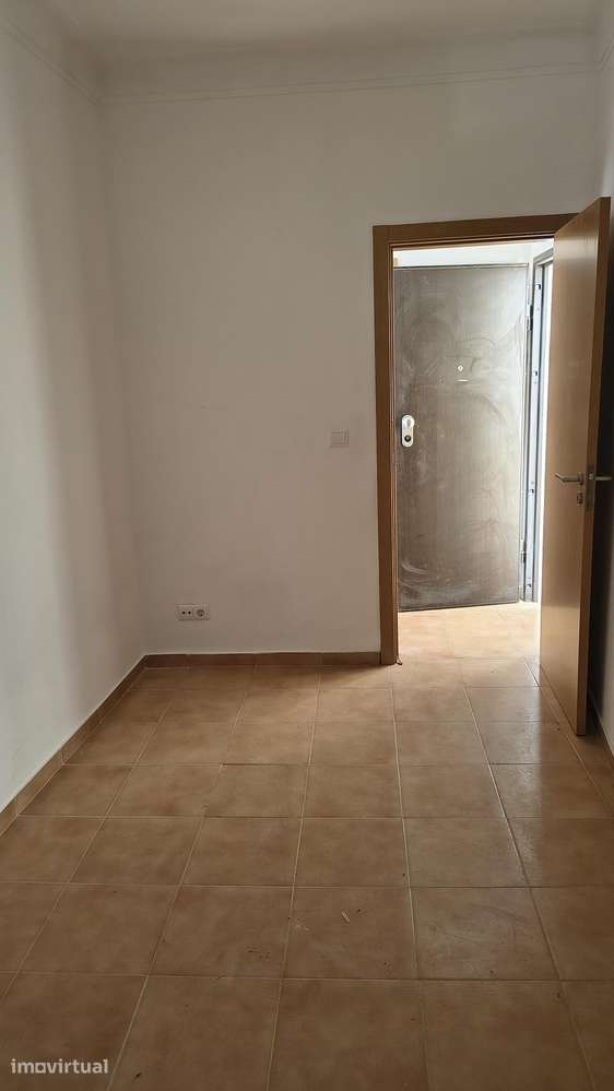 T2 Moscavide Remodelado - Grande imagem: 2/9
