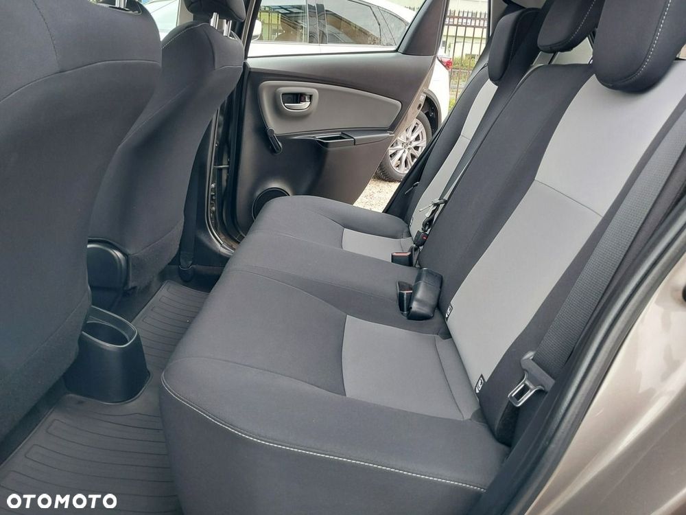 Toyota Yaris 1.5 Premium - 19
