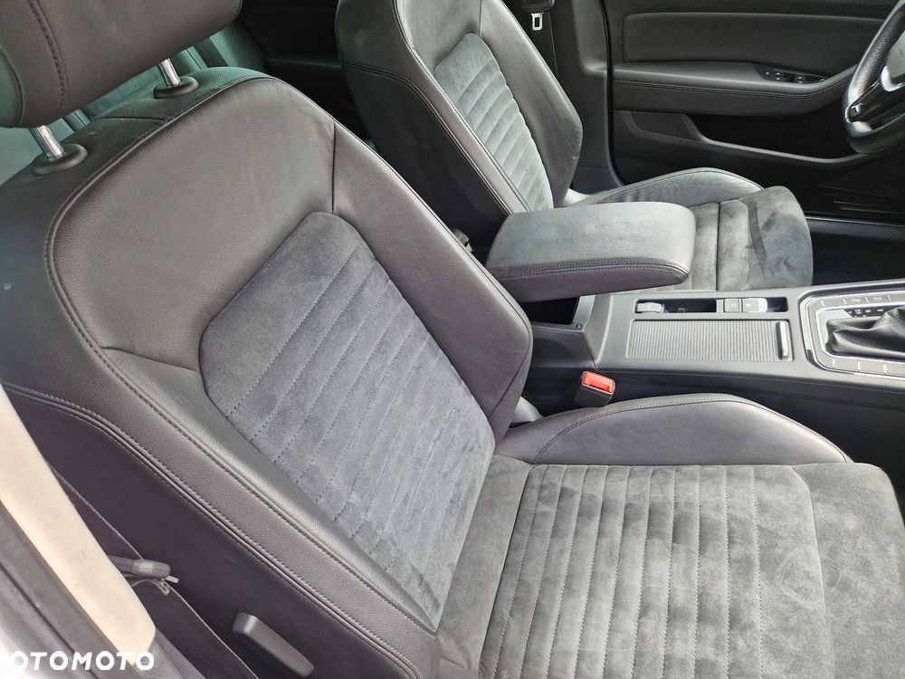Volkswagen Passat 2.0 TDI SCR (BlueMotion Technology) DSG Highline - 11