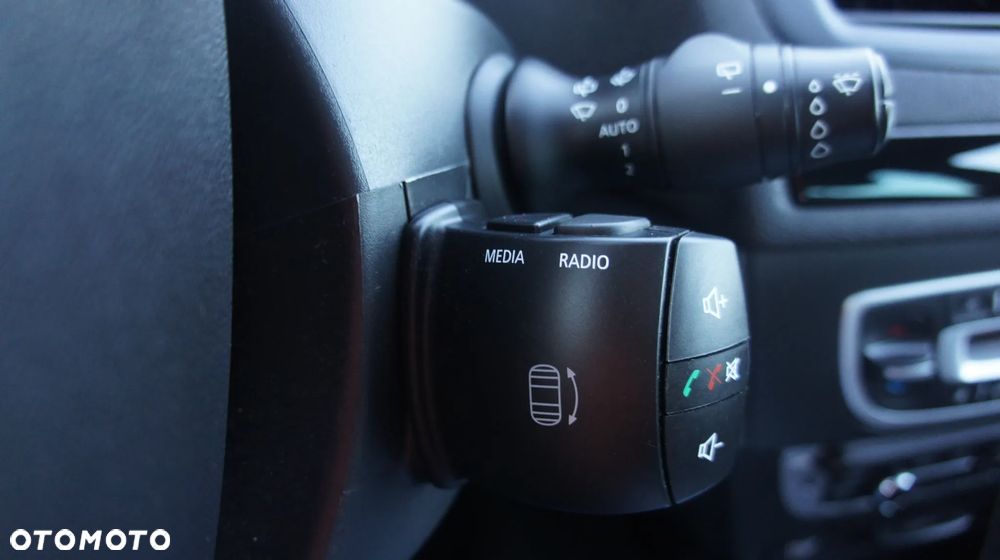 Renault Megane TCe 130 Bose Edition - 23