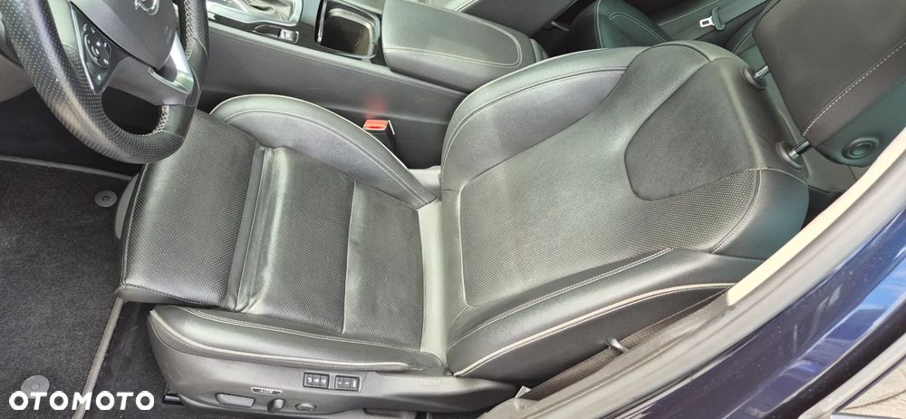 Opel Insignia Country Tourer 2.0 BiTrb D 4x4 Automatik Exclusive - 35