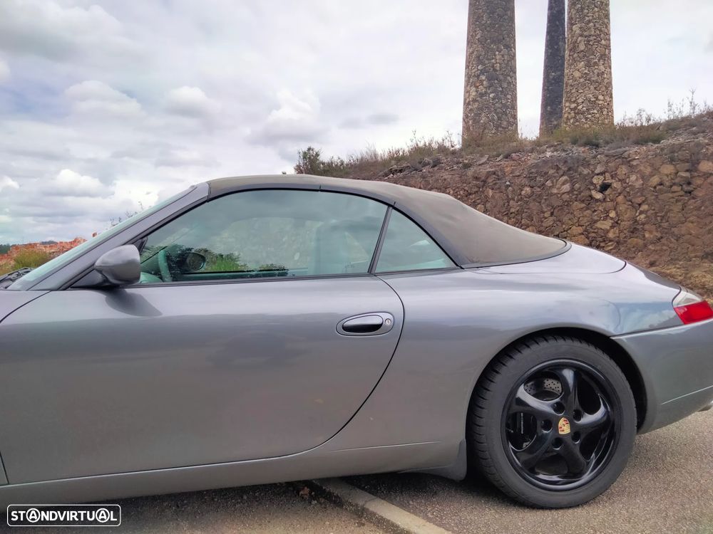 Porsche 911 Série F - 25