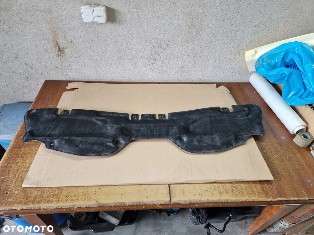 WYGŁUSZENIE MASKI RENAULT MASTER IV - 1