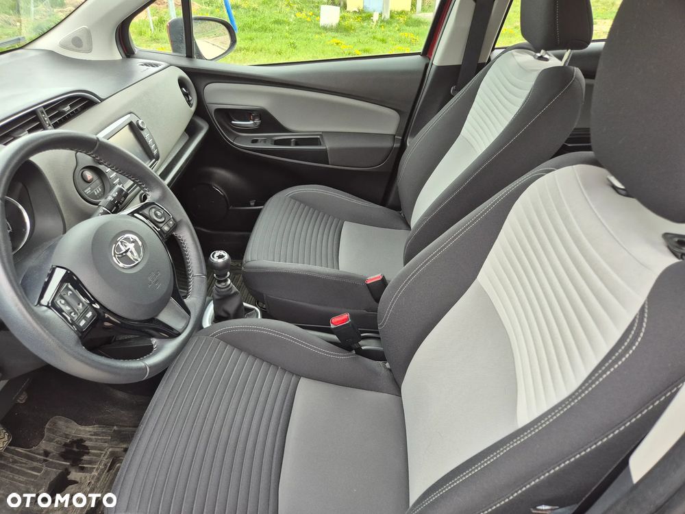 Toyota Yaris 1.5 Premium - 5
