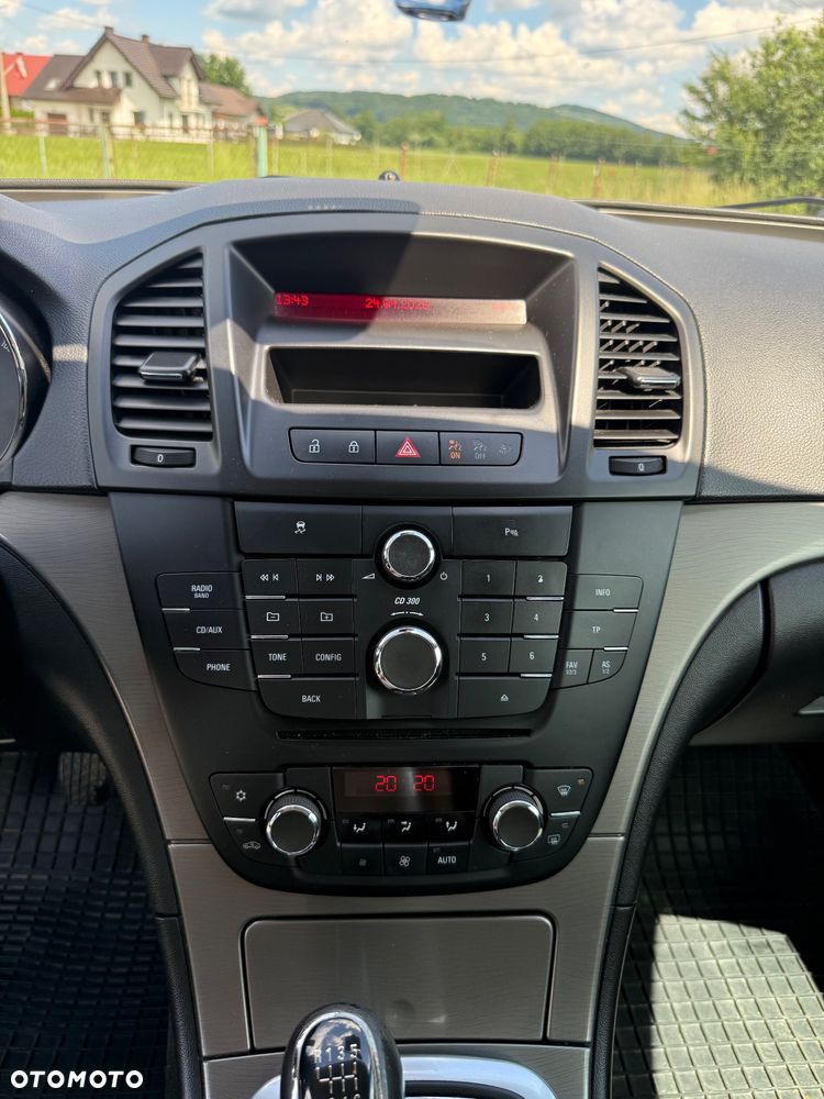 Opel Insignia 1.8 - 8