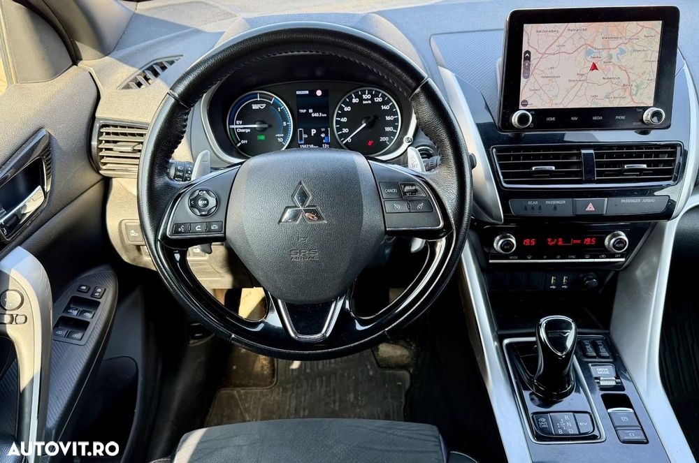 Mitsubishi Eclipse-Cross 4WD Plus - 9