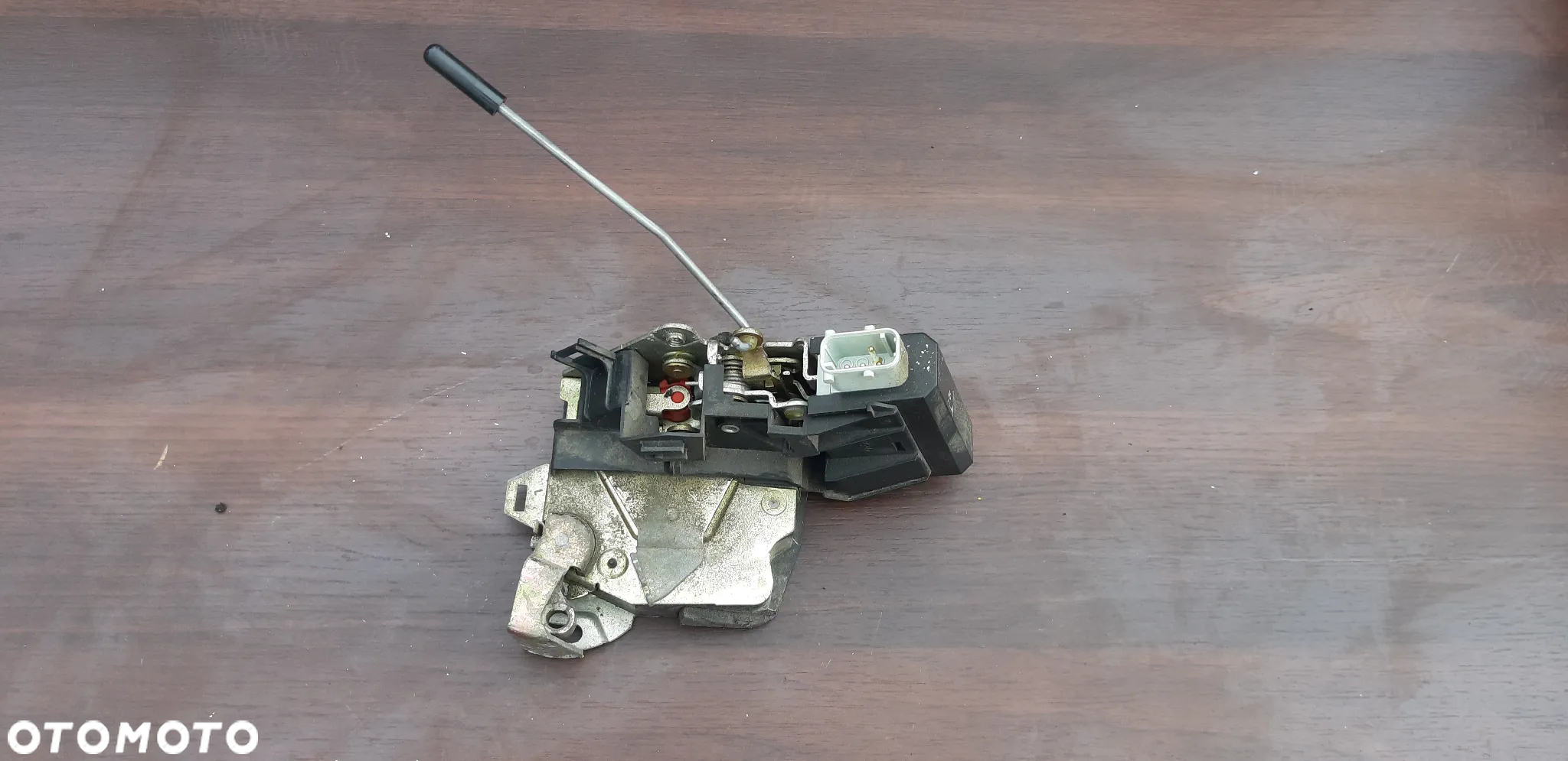 Zamek drzwi prawy przód BMW E39  8352165 - 4