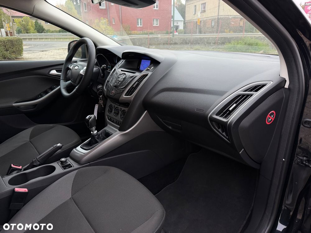 Ford Focus - 8