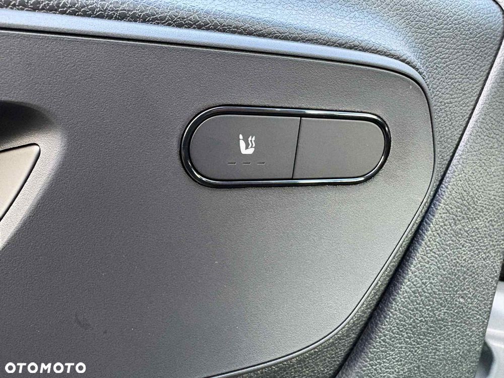 Mercedes-Benz Sprinter - 13