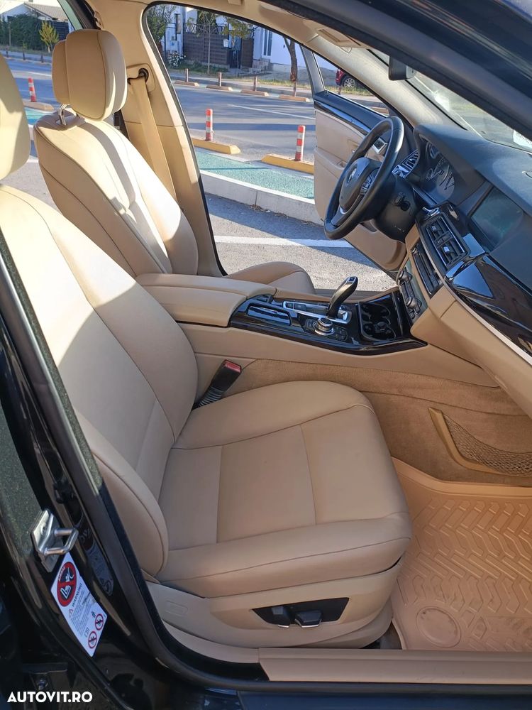 BMW Seria 5 520d Touring Sport-Aut. - 12