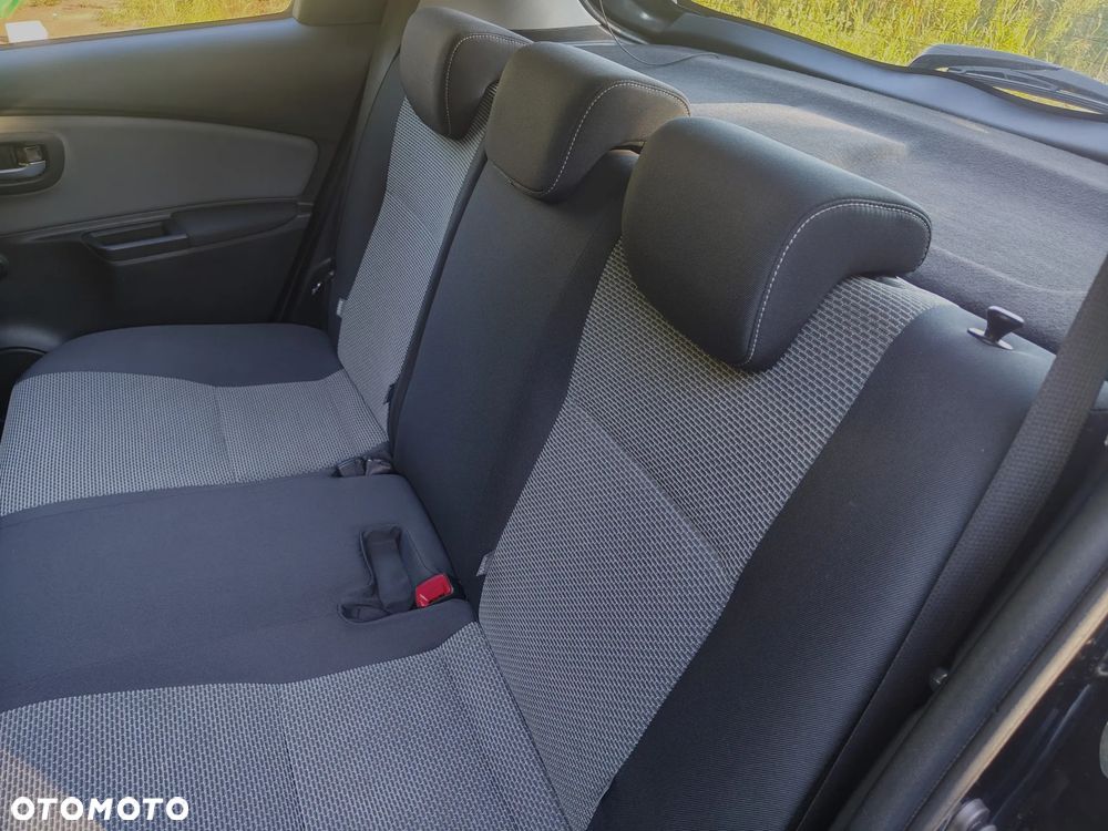Toyota Yaris 1.5 VVT-i Comfort mit Design Paket - 17