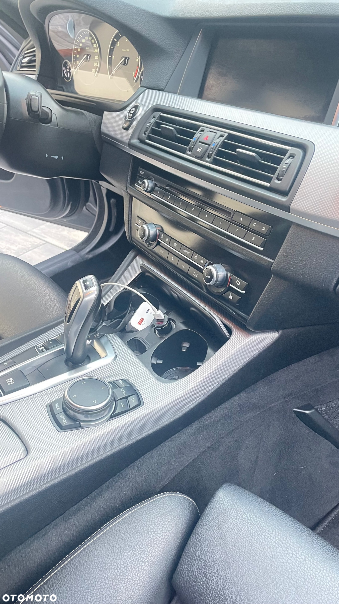 BMW Seria 5 530d Touring Blue Performance - 34