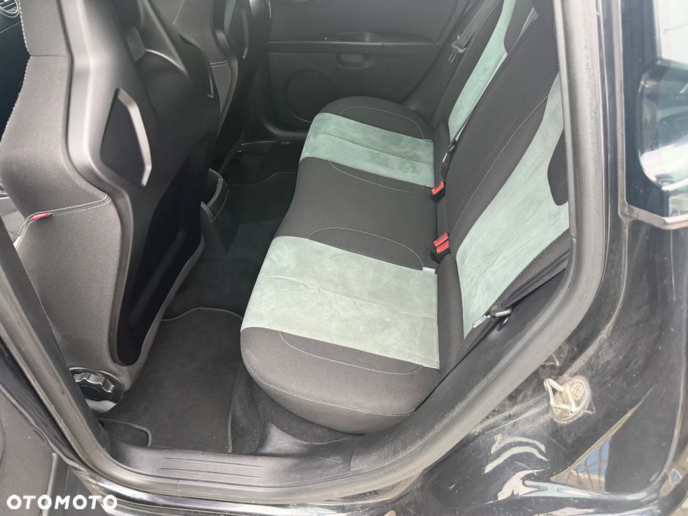 Seat Leon 2.0 TSI Cupra R - 24