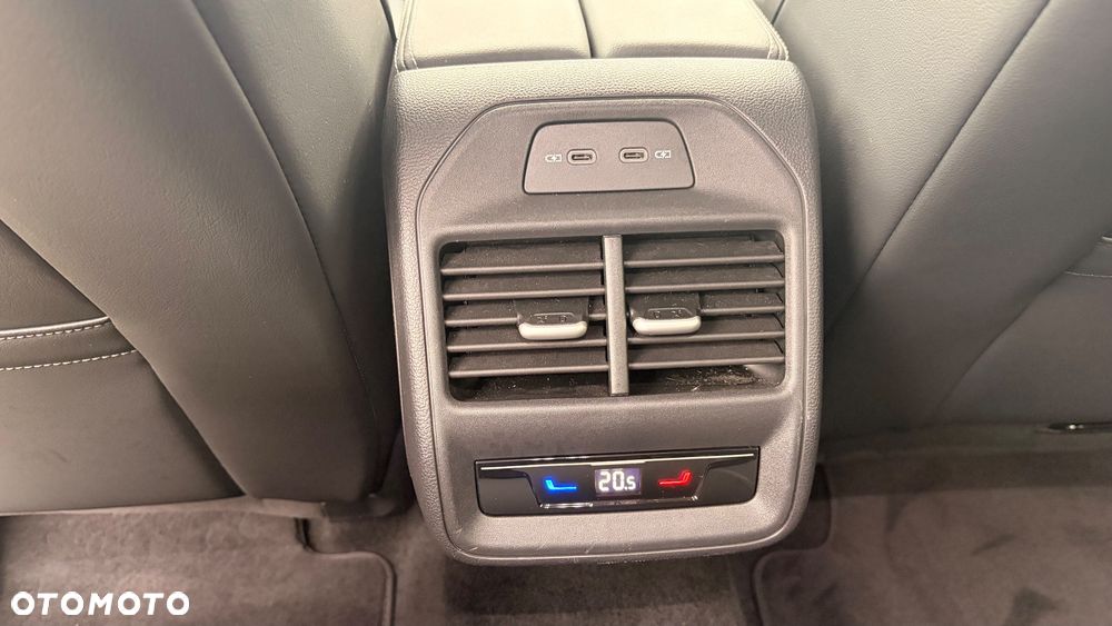 Volkswagen Passat 2.0 TDI EVO Business DSG - 28