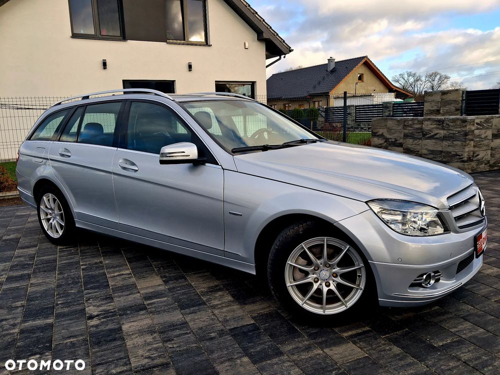 Mercedes-Benz Klasa C 180 CGI Automatik BlueEFFICIENCY Elegance - 20