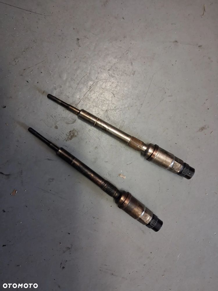 Świeca zarowa fiat doblo opel combo 1.3 cdti jtd 4,4v alfa lancia