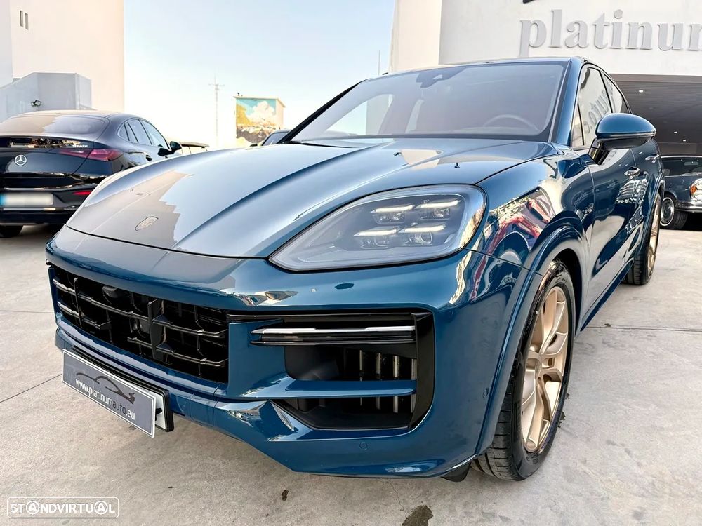 Porsche Cayenne Turbo E-Hybrid - 8