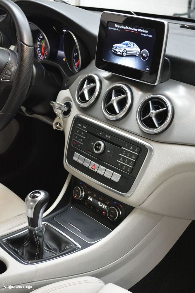 Mercedes-Benz CLA 200 CDI Urban - 5