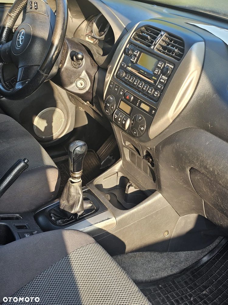Toyota RAV4 2.0 D-4D 4x4 - 7