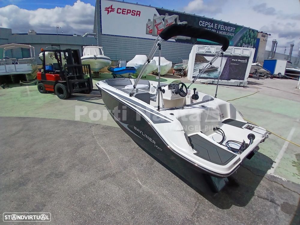 Bayliner M15 - 3