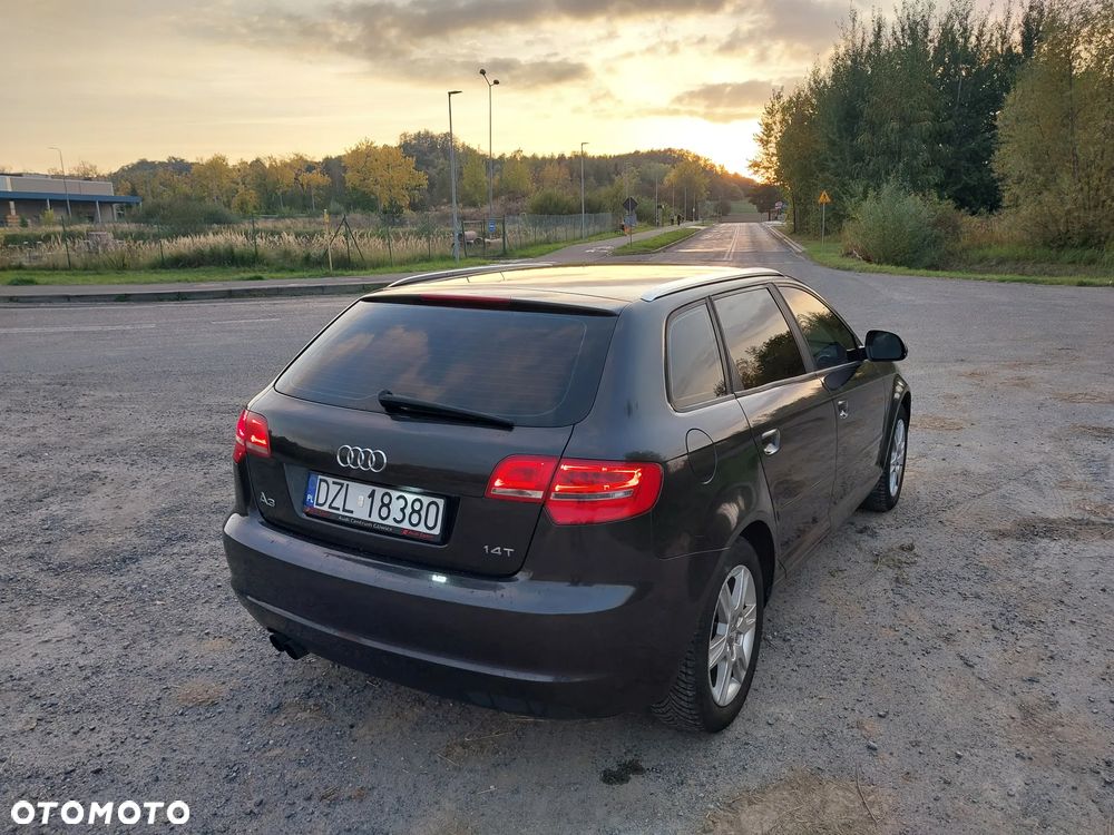 Audi A3 Sportback 2010 photo 5
