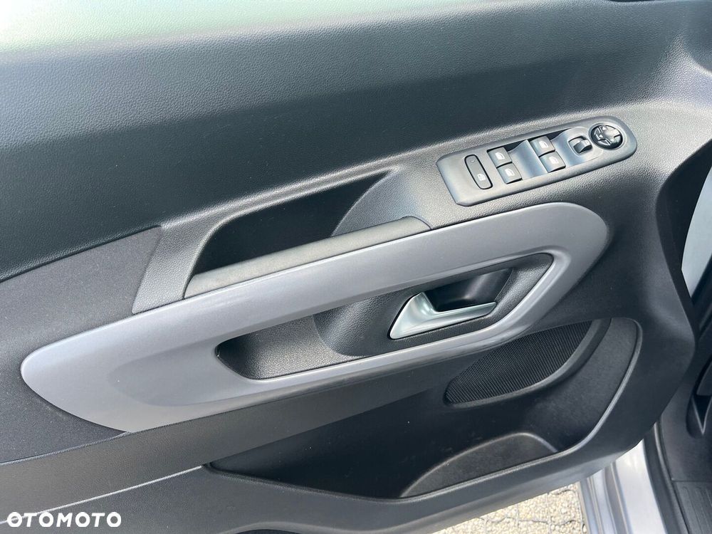 Toyota Proace City Verso 1.5 D-4D Business - 25