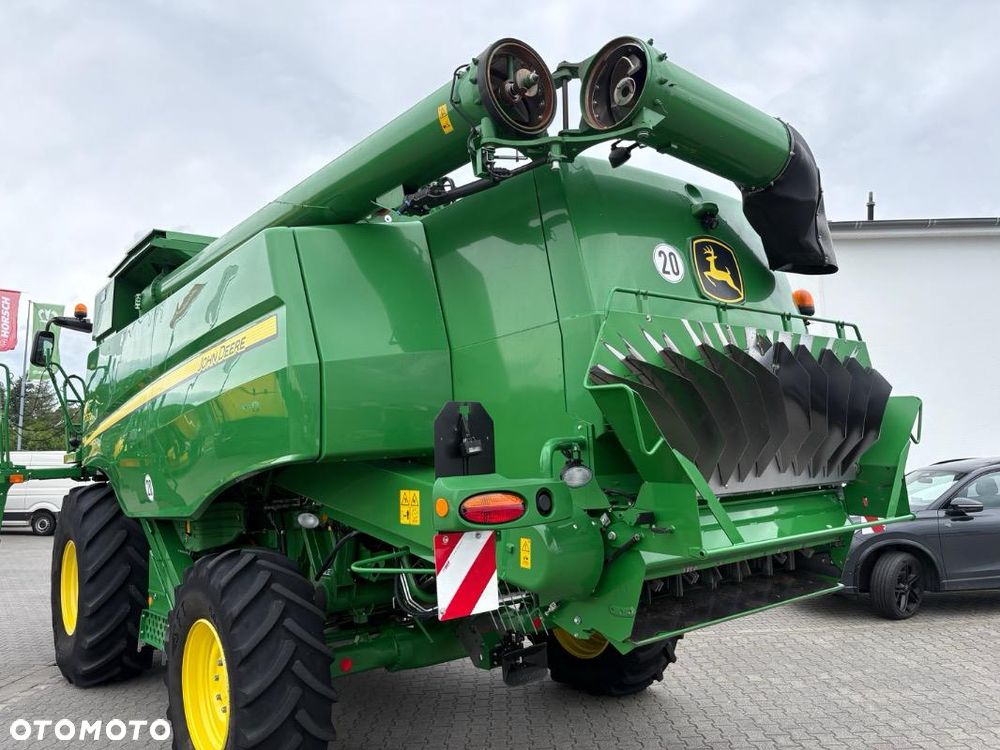 John Deere T670 - 6