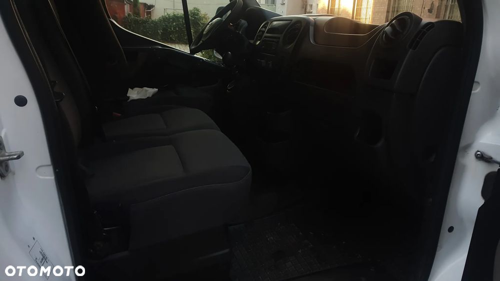 Nissan NV400 - 7