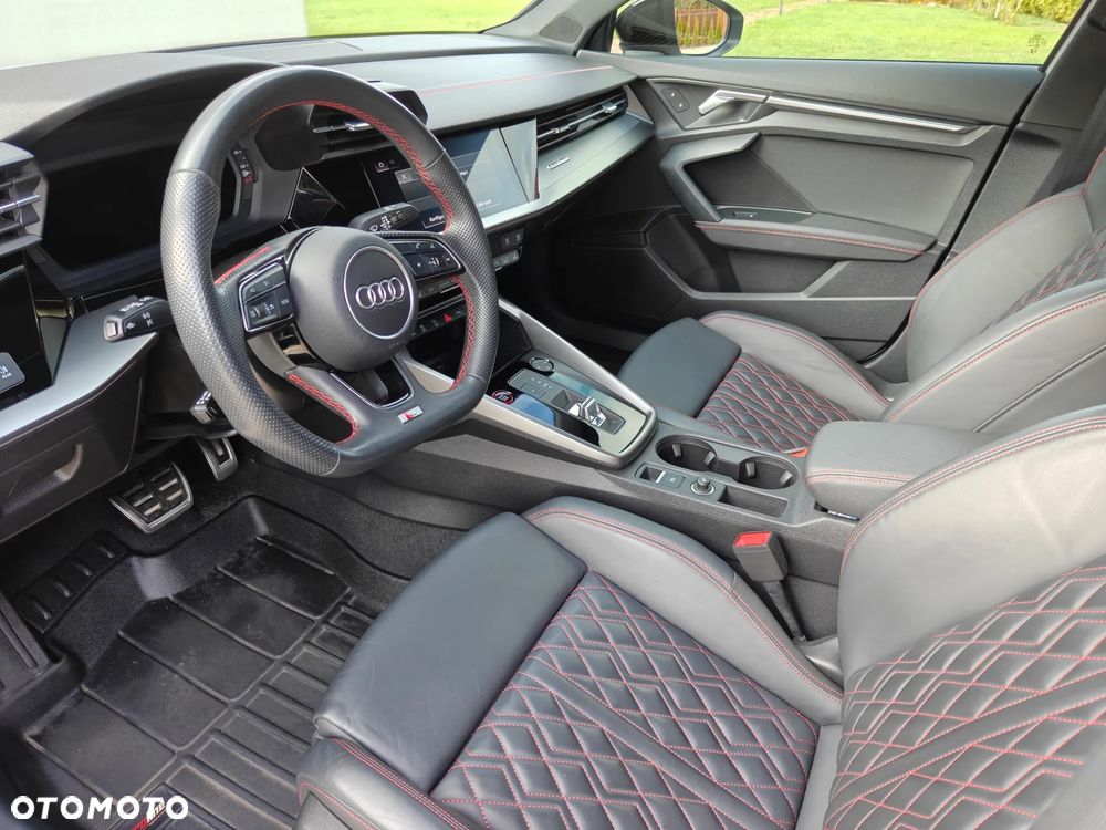 Audi S3 TFSI quattro S tronic - 17