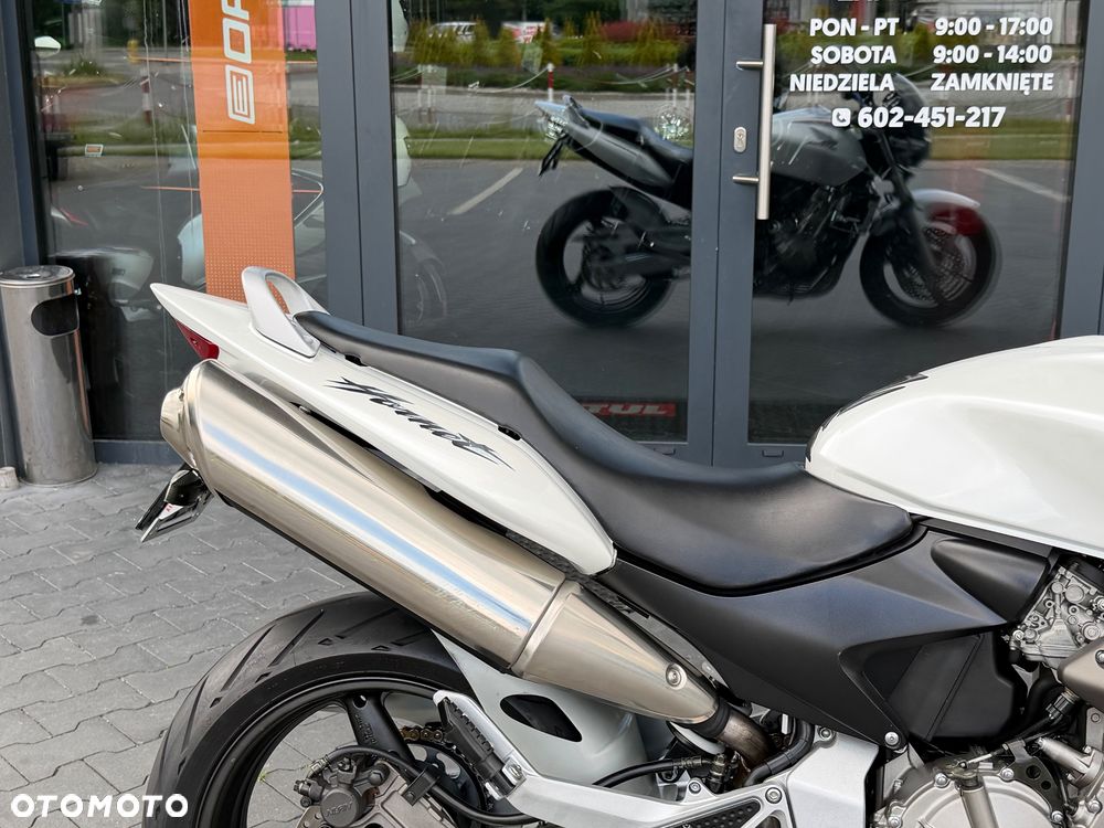 Honda Hornet - 10