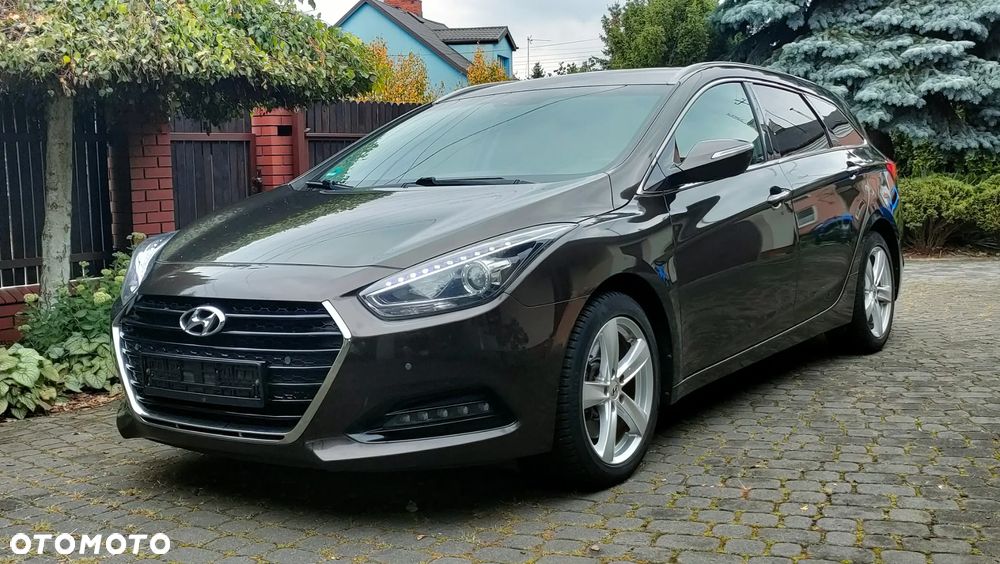 Hyundai i40 1.7 CRDi Comfort DCT - 1