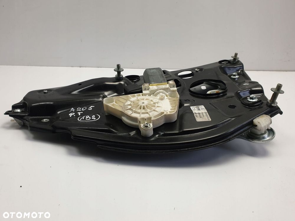 Mercedes A205 W205 PODNOŚNIK SZYBY prawy tył - 4