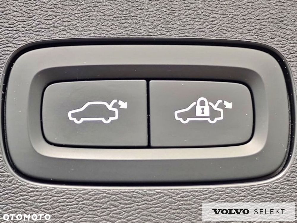 Volvo V60 Cross Country - 33