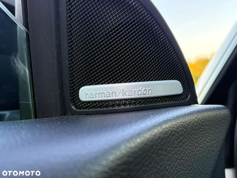 Mercedes-Benz CLA 200 7G-DCT AMG Line - 34