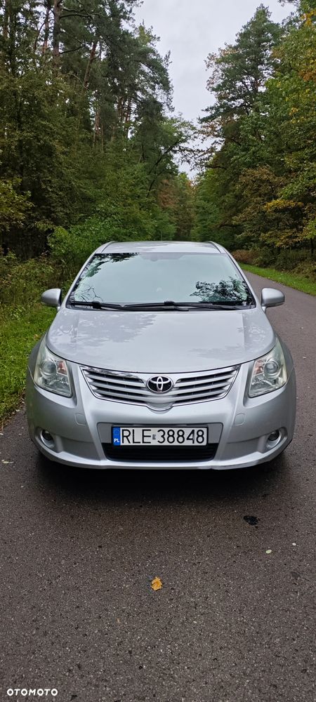 Toyota Avensis Combi 1.8 Sol - 2