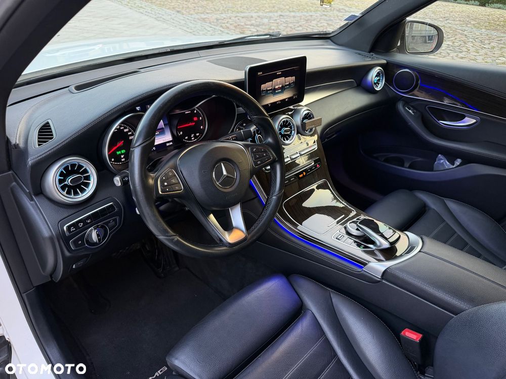 Mercedes-Benz GLC 220 d 4-Matic - 24