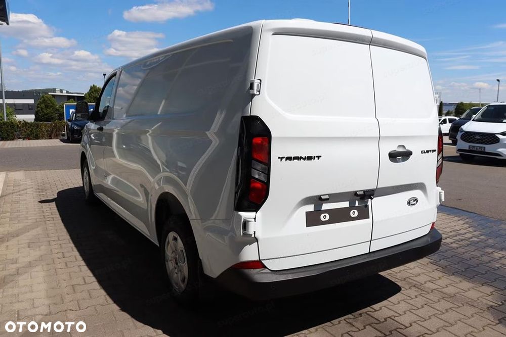 Ford Transit Custom 320 L2H1 Trend 2.0 136KM - 6