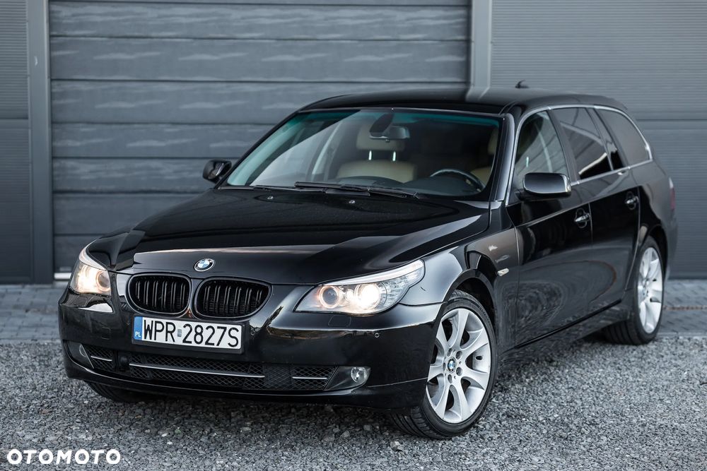BMW Seria 5 525d xDrive Touring - 6