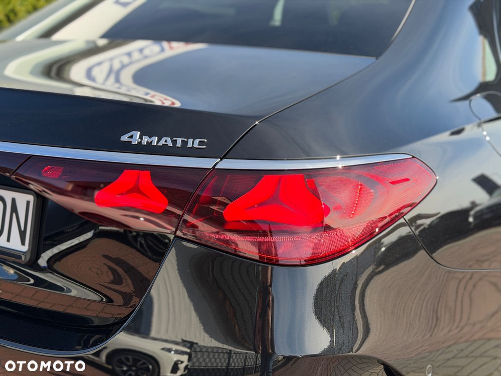 Mercedes-Benz Klasa E 220 d mHEV 4-Matic AMG 9G-Tronic - 27