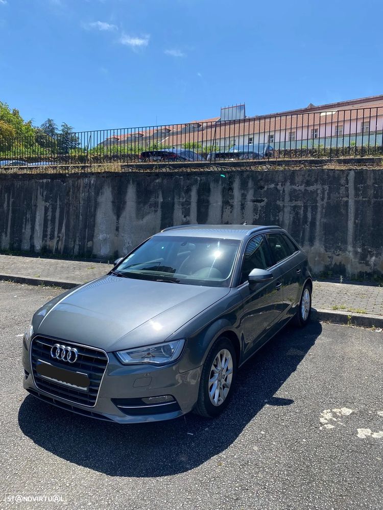 Audi A3 Sportback 1.6 TDI Attraction S tronic - 1