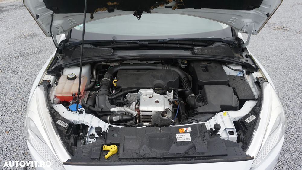 Ford Focus 1.0 EcoBoost Start Stop Trend - 27