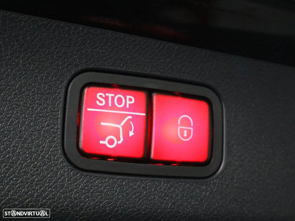 Mercedes-Benz E 300 de 4Matic All-Terrain - 38