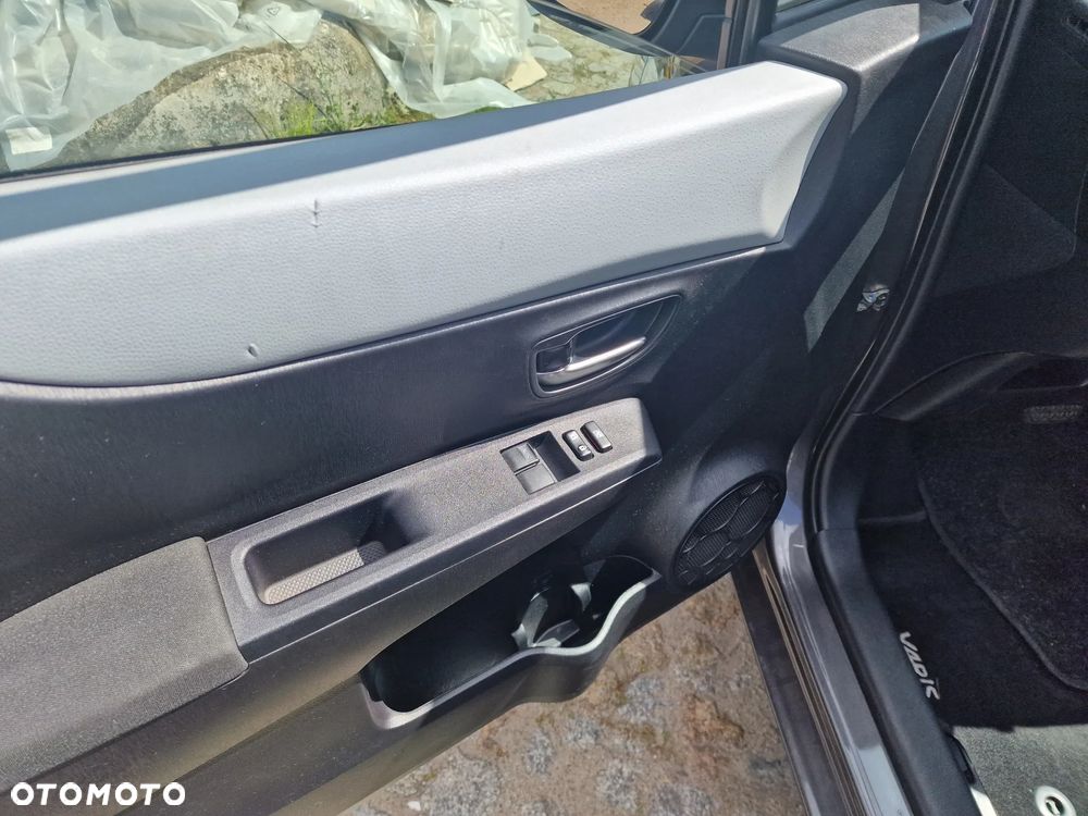 Ford Transit Courier Basis - 5