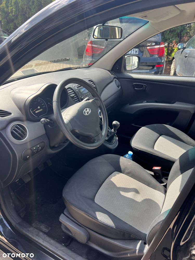 Hyundai i10 - 11
