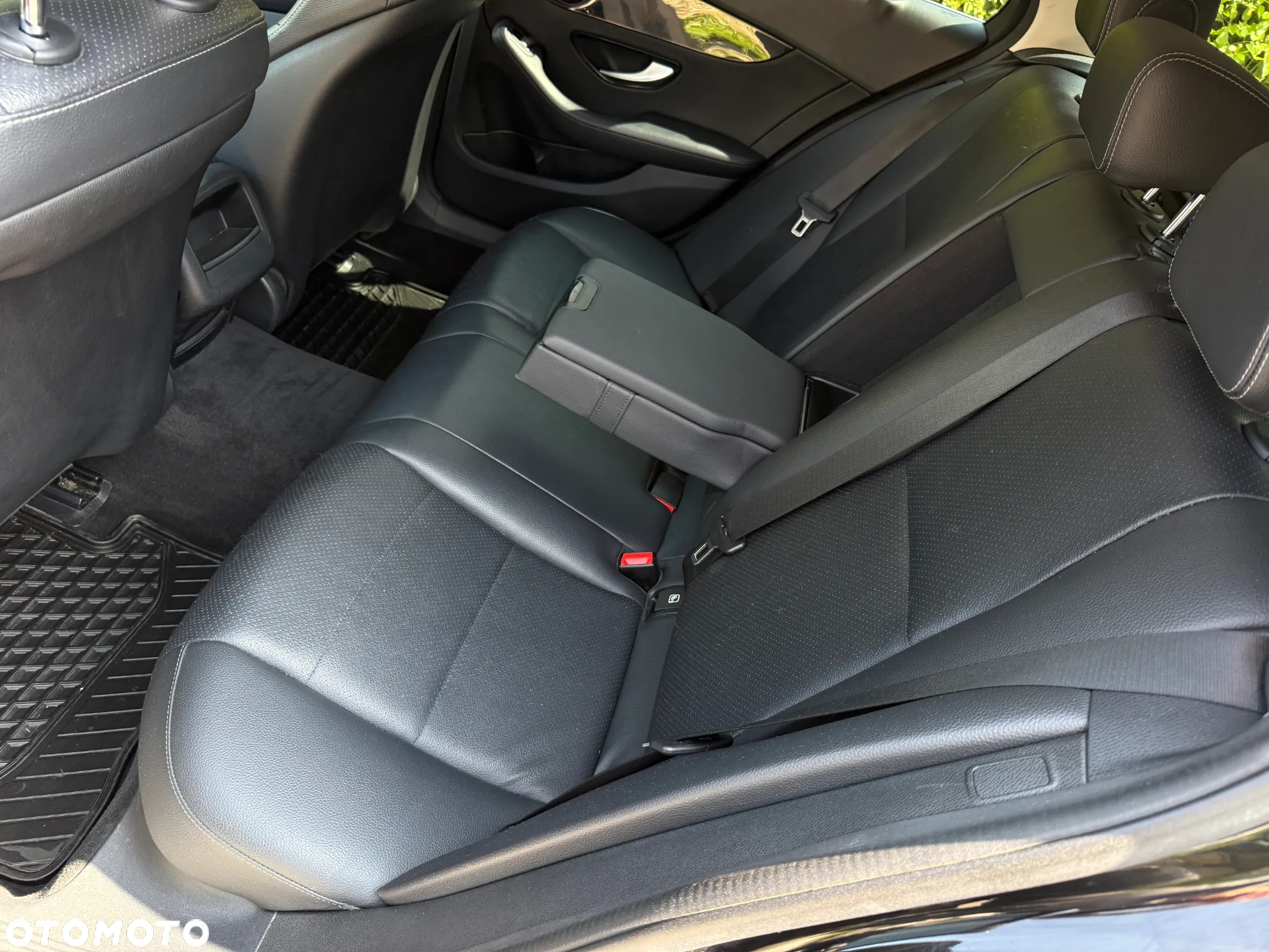 Mercedes-Benz Klasa C 200 9G-TRONIC - 37