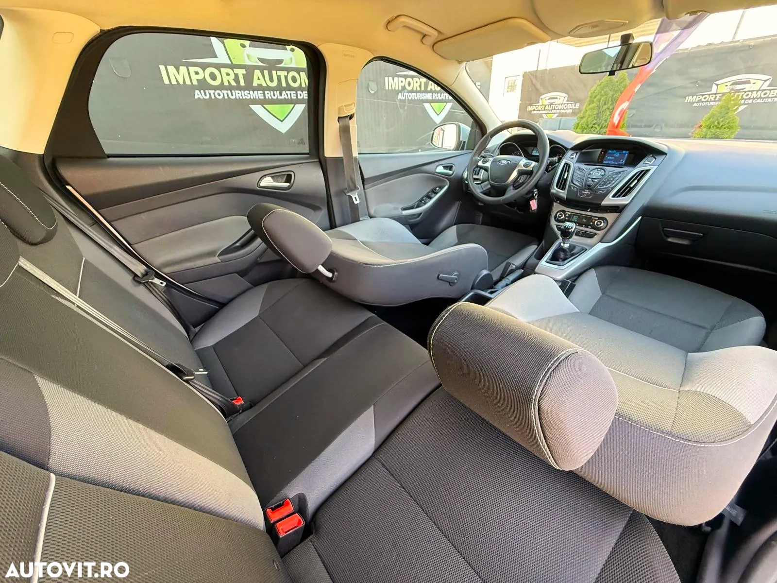 Ford Focus - 25