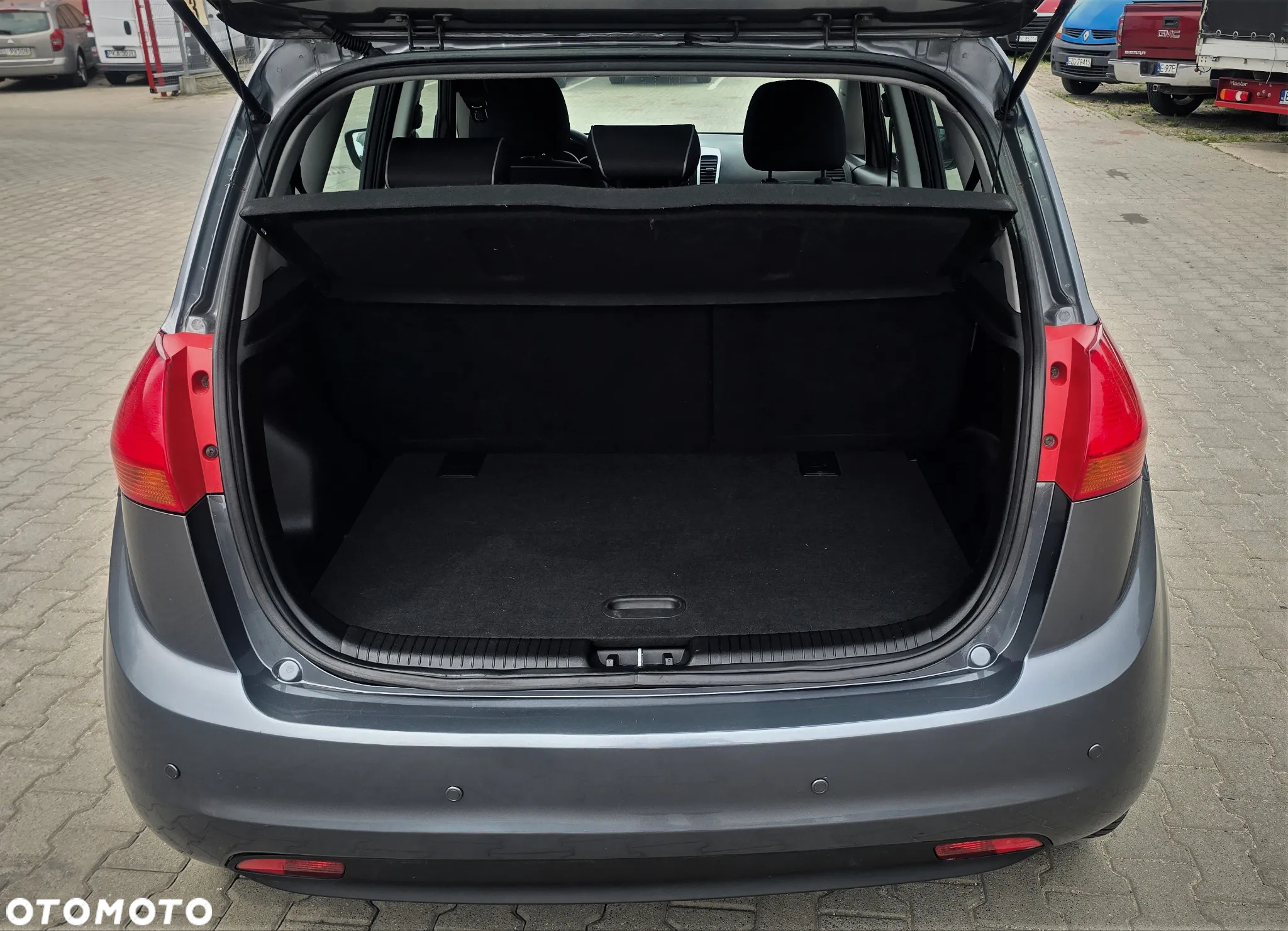 Kia Venga 1.4 XL - 10