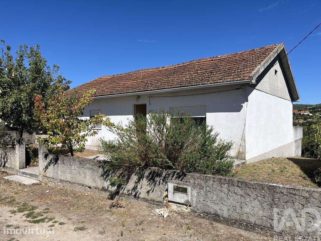 Moradia térrea T3 em Alijó de 152 m2 - Grande imagem: 2/17