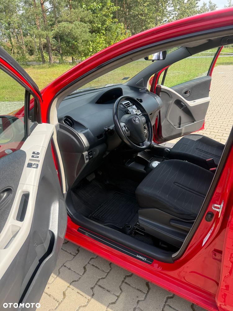 Toyota Yaris 1.3 Sol Premium MM - 10